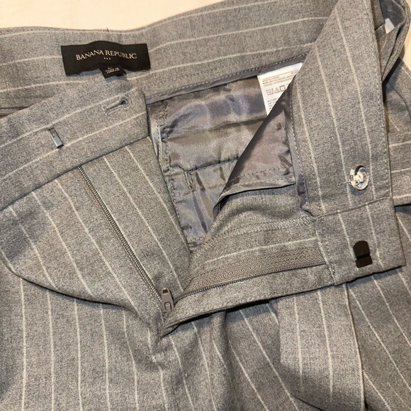 Banana Republic Women's Grey With White Stripe Tie Waist Cropped Pant Size 6 - Picture 4 of 11